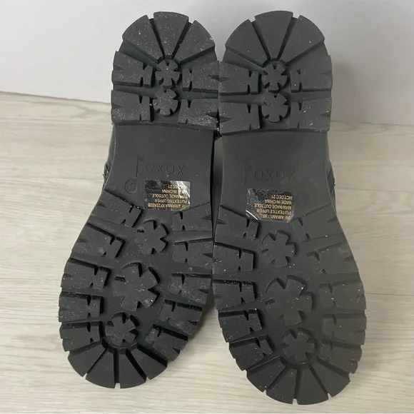 Xoxo Women’s Black Combat Boots Size 5 Faux Leather Side Zip Lace Up Buckle EUC - Picture 6 of 8